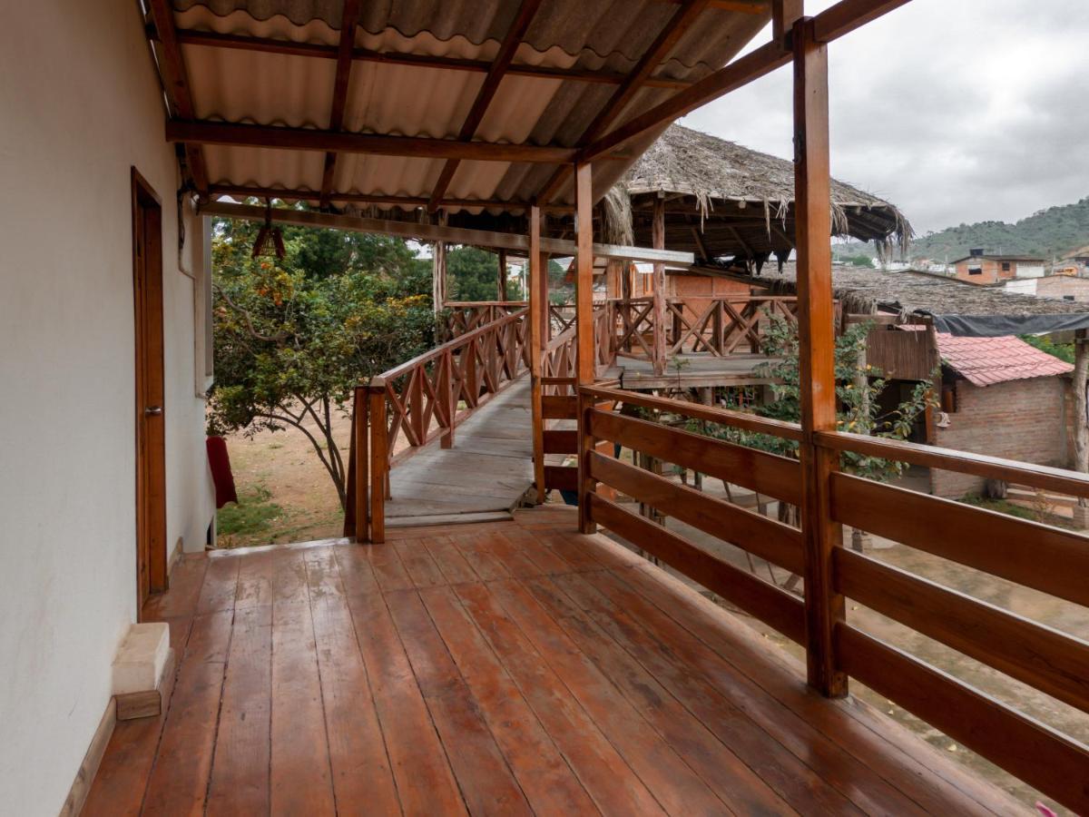Hostal Tortuga Dorada Пуерто-Лопес Екстер'єр фото