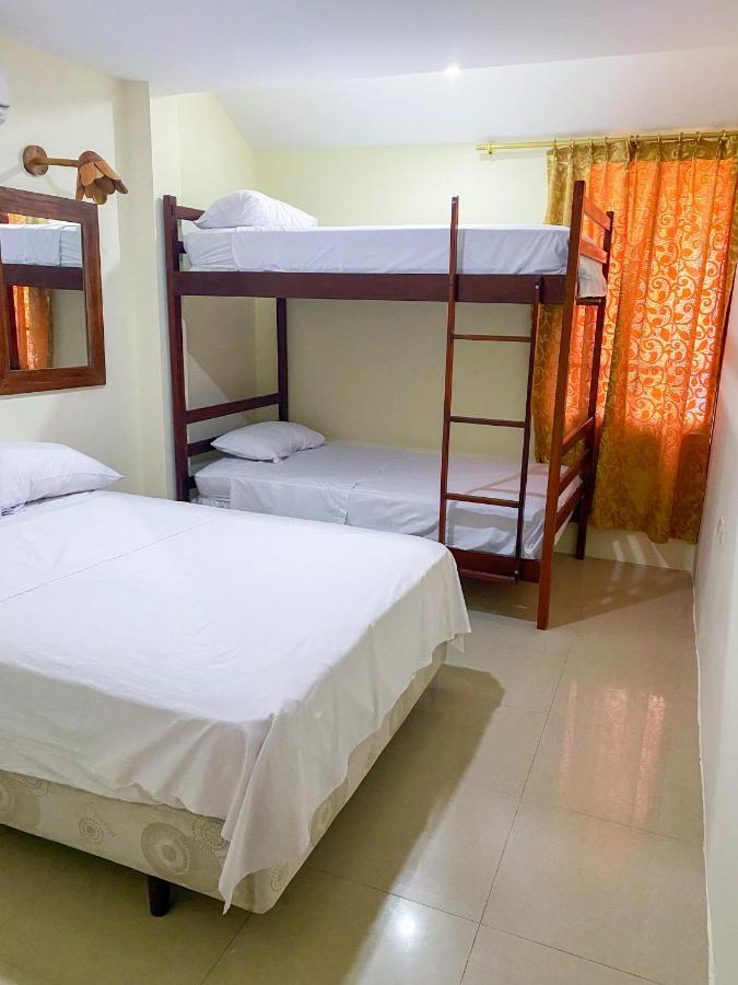 Hostal Tortuga Dorada Пуерто-Лопес Екстер'єр фото