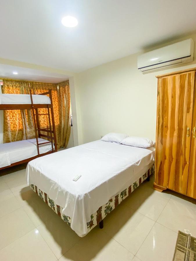 Hostal Tortuga Dorada Пуерто-Лопес Екстер'єр фото