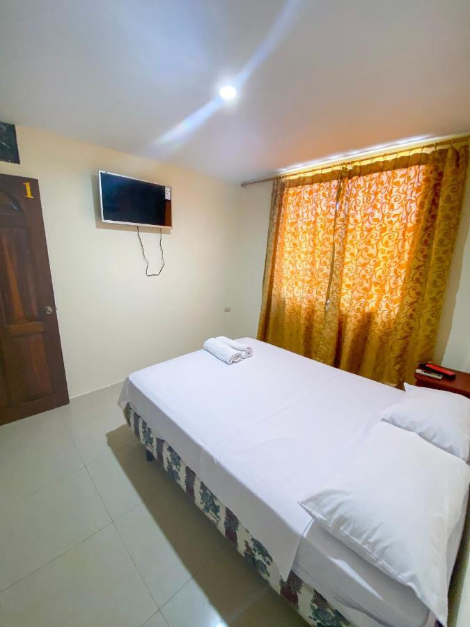 Hostal Tortuga Dorada Пуерто-Лопес Екстер'єр фото