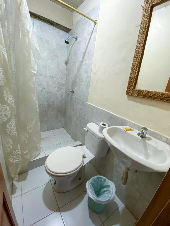 Hostal Tortuga Dorada Пуерто-Лопес Екстер'єр фото